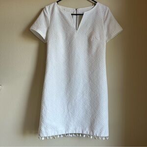 Trina Turk White Sheath Mini Dress V-neck Short Sleeve Fringe EUC